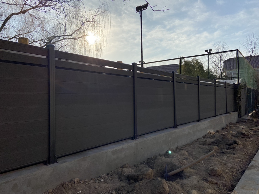 fence-004.jpg