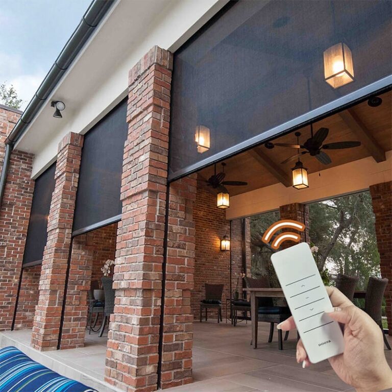 BP004 Zip Screen Black