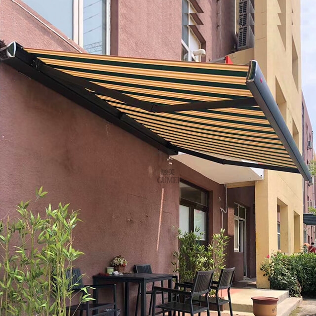 bp006 retractable awning yellow stripes 02