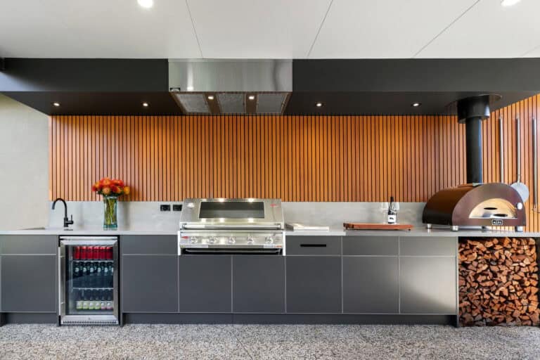 outdoor-kitchen-cabinet-005.jpg