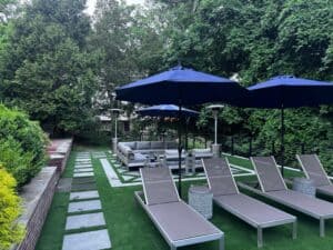 patio-outdoor-umbrella-01.jpeg